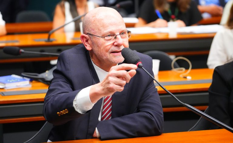 Comissão aprova projeto que fortalece proteção de empregados estáveis – Notícias