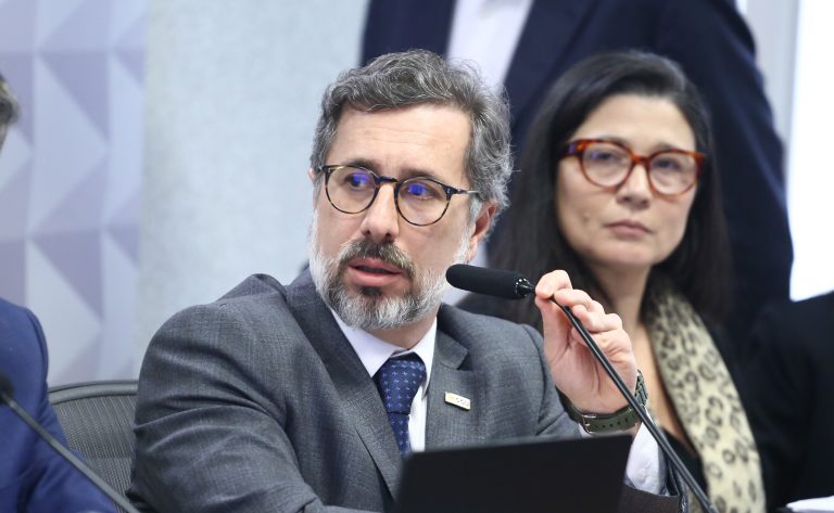 Na CPMI do INSS, ministro afirma que CGU agiu rápido para investigar denúncias levantadas em 2024 – Notícias