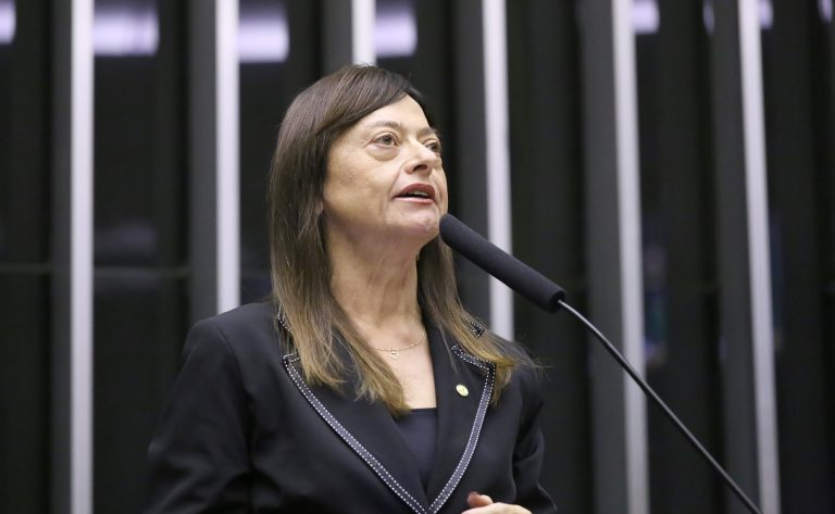 Comissão aprova projeto que prevê pelo menos 20% da propaganda do governo para mídia regional – Notícias