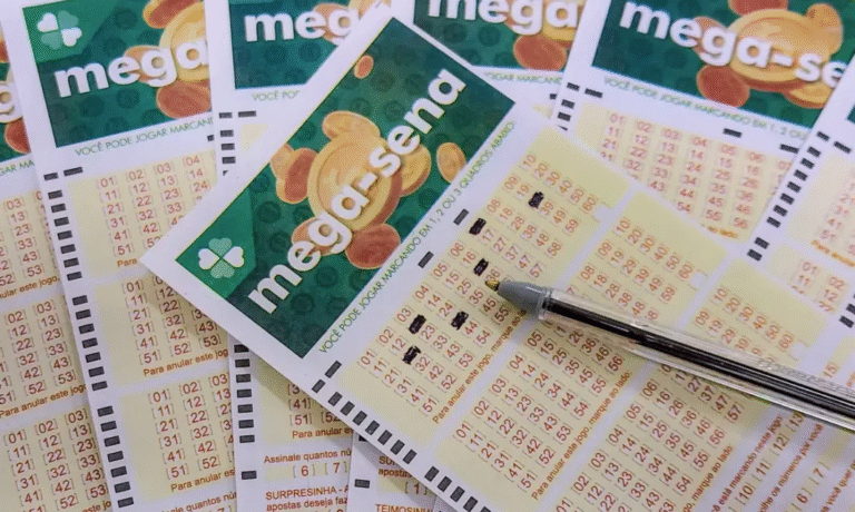 Mega-Sena acumula e prêmio chega a R$ 18 milhões; confira dezenas sorteadas