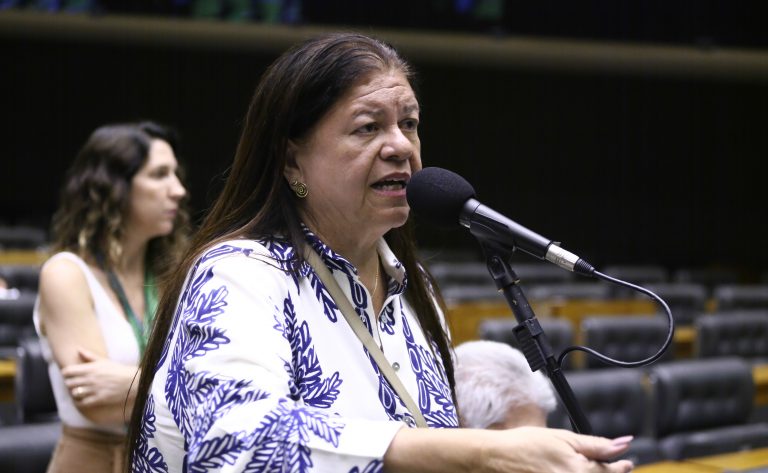 CCJ aprova prioridade em matrícula para filhos de mulheres vítimas de violência doméstica – Notícias