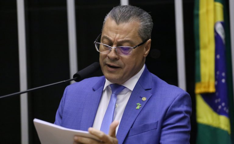 Câmara aprova permissão de recursos de emendas para atendimento pré-hospitalar de bombeiros – Notícias