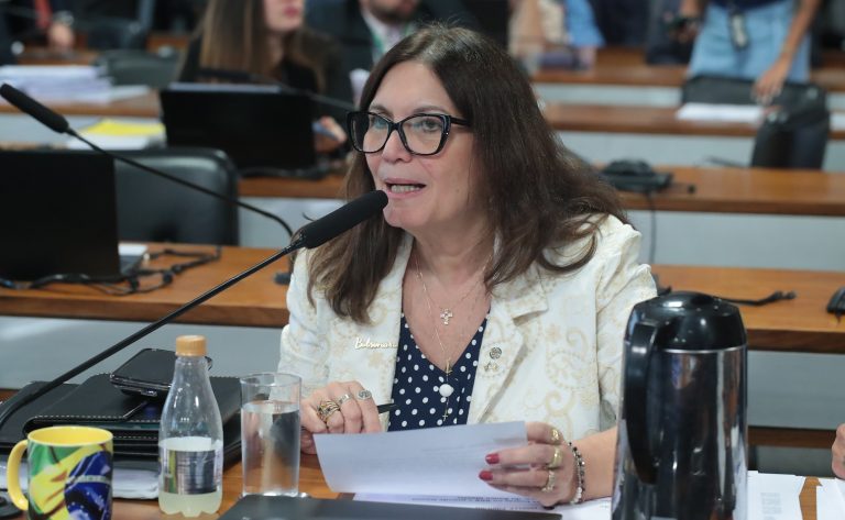 Comissão aprova projeto que prevê uso de dados de celular para localizar aeronave desaparecida – Notícias