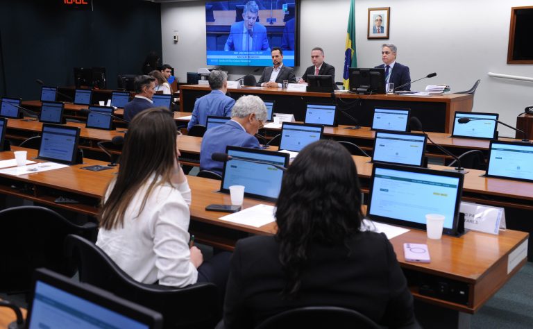 Conselho de Ética arquiva representação contra o deputado José Medeiros – Notícias