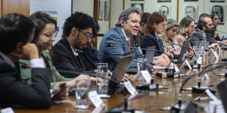 Vale a pena esperar “pouco tempo” por acordo Mercosul–UE, diz Haddad