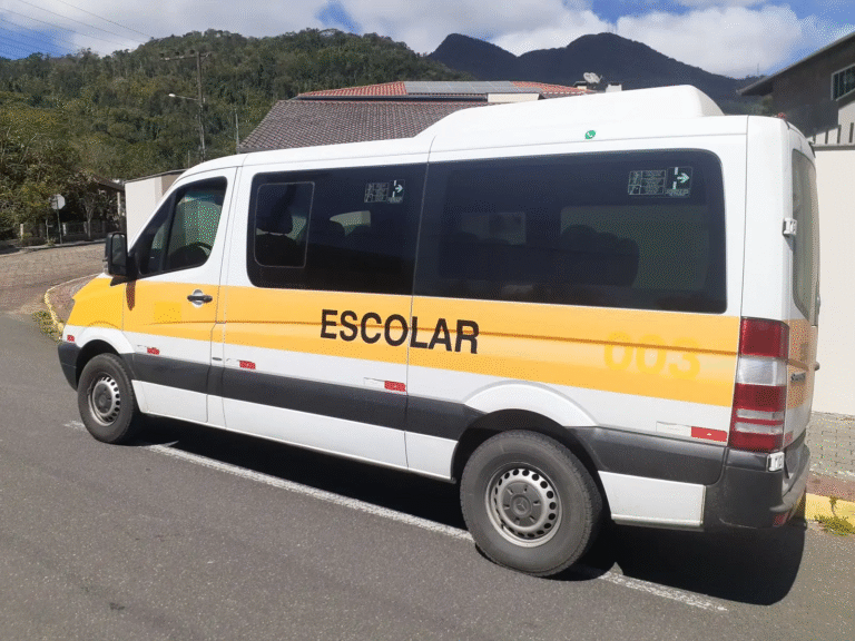 Vistoria anual do transporte escolar e fretamento acontece a partir de 19 de janeiro