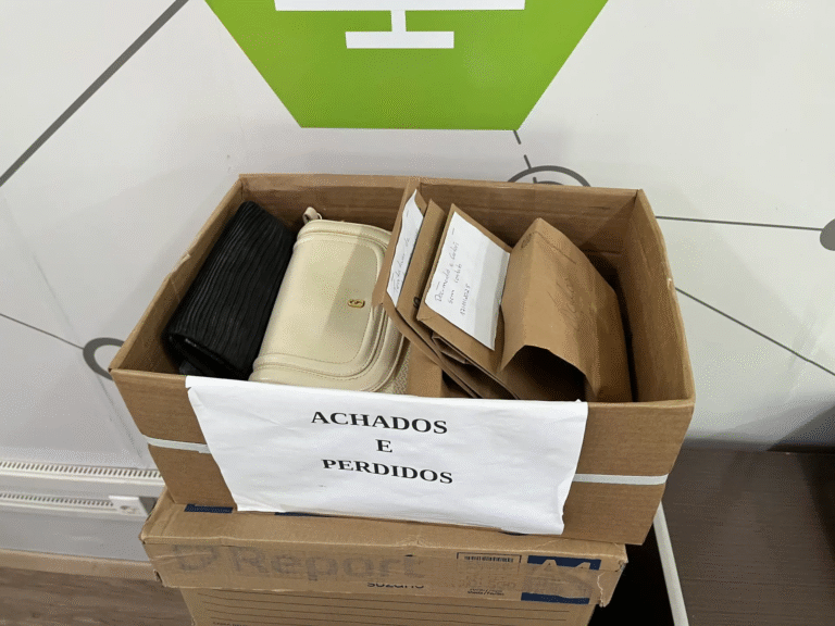 Objetos perdidos na Schützenfest aguardam seus donos