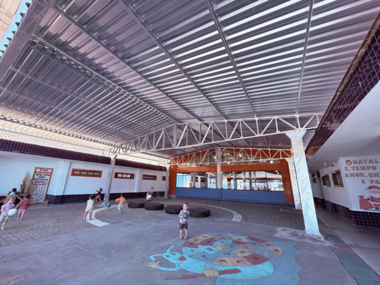 Prefeitura conclui construção de cobertura metálica no CEI Profª Zilma Flores da Silva