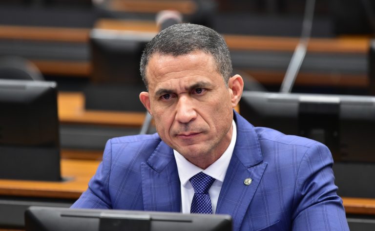 Comissão aprova possibilidade de juiz proibir entrada em estádio de agressor de mulher – Notícias