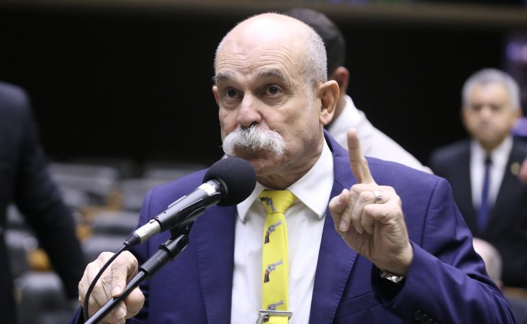 Comissão de Segurança aprova critérios mais rígidos para redução de pena por tráfico – Notícias