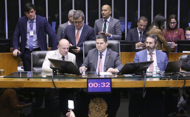 Congresso derruba veto a projeto que isenta Embrapa de taxas para registro de pesquisas; acompanhe – Notícias