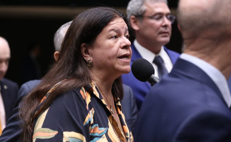 Projeto assegura a trabalhador 15 dias remunerados para cuidar de familiar doente – Notícias