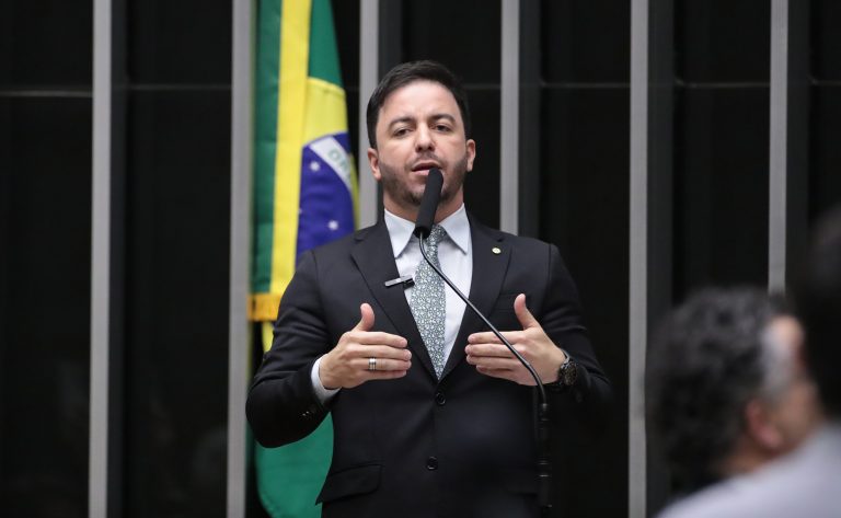 Projeto aumenta pena para maus-tratos a animais em canis e gatis clandestinos – Notícias