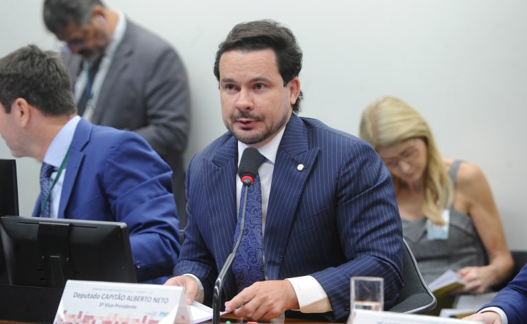 Comissão aprova inclusão da Polícia Penal no Fundo Constitucional do DF – Notícias