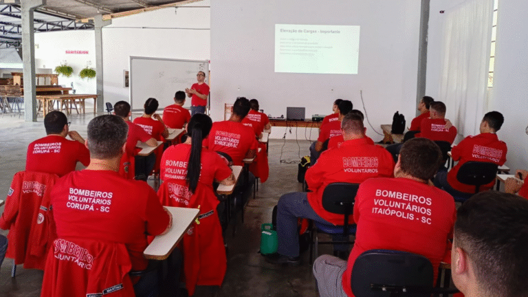 TREINAMENTO REFORÇA PREPARO PARA SITUAÇÕES DE DESASTRE NA REGIÃO