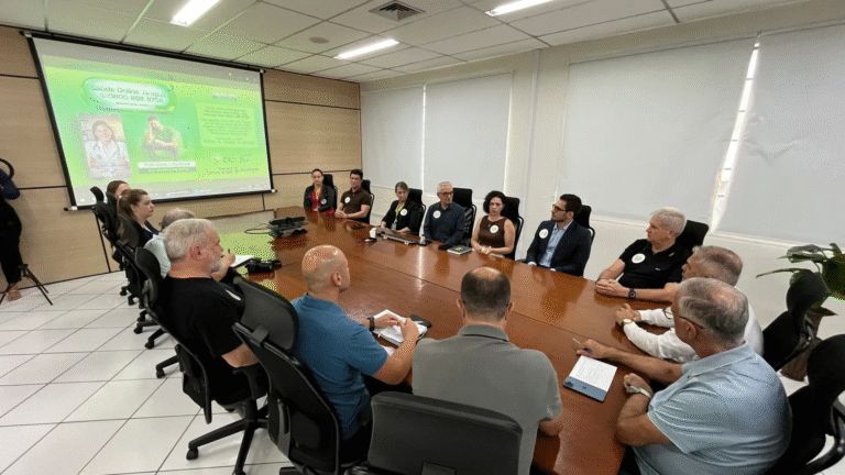 Prefeito lança o Programa Saúde Online Jaraguá