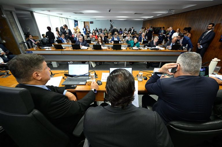 CPMI do INSS ouve ex-noiva de Vorcaro e presidente da Dataprev – Notícias