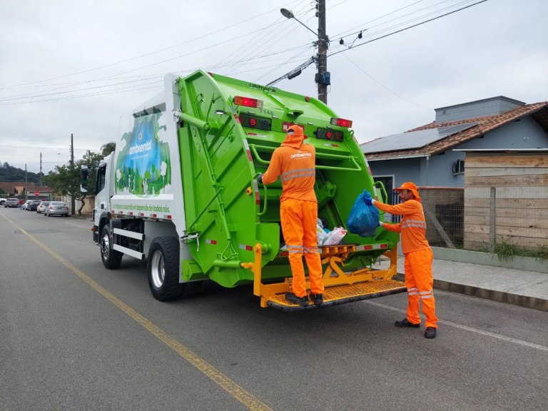 Serviços do Samae durante o feriado do Dia do Trabalhador