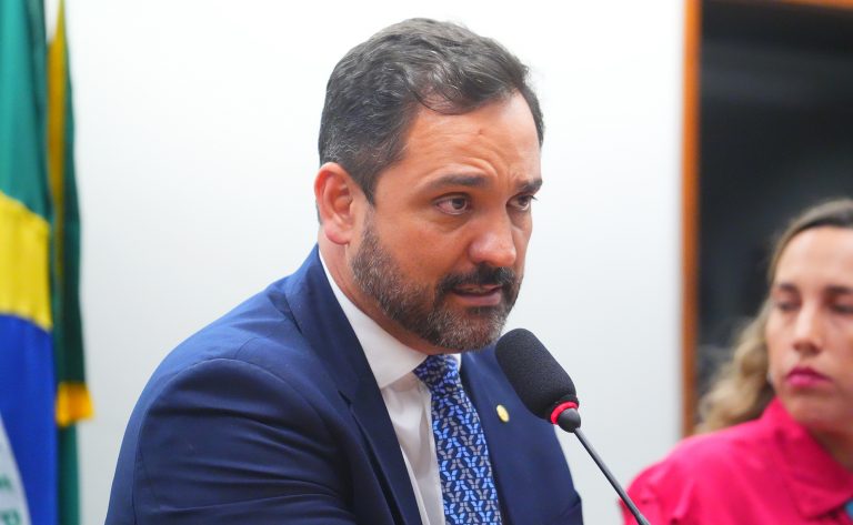 Comissão aprova regras para uso de aplicativos em transporte fretado – Notícias