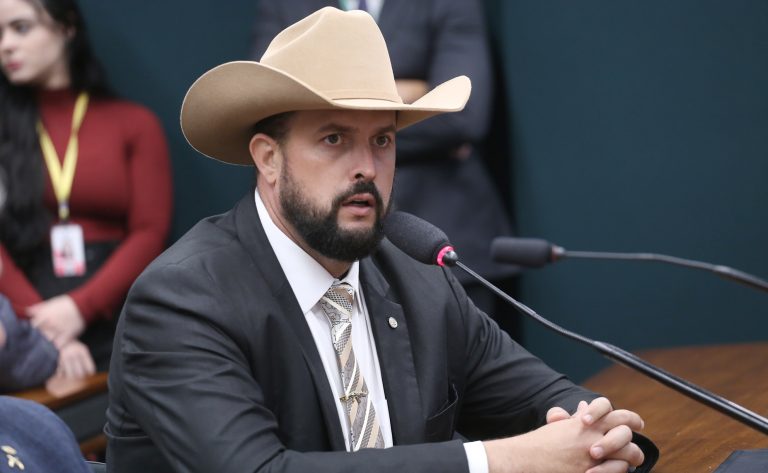 Comissão aprova projeto que muda regras para homenagens em rodovias federais – Notícias