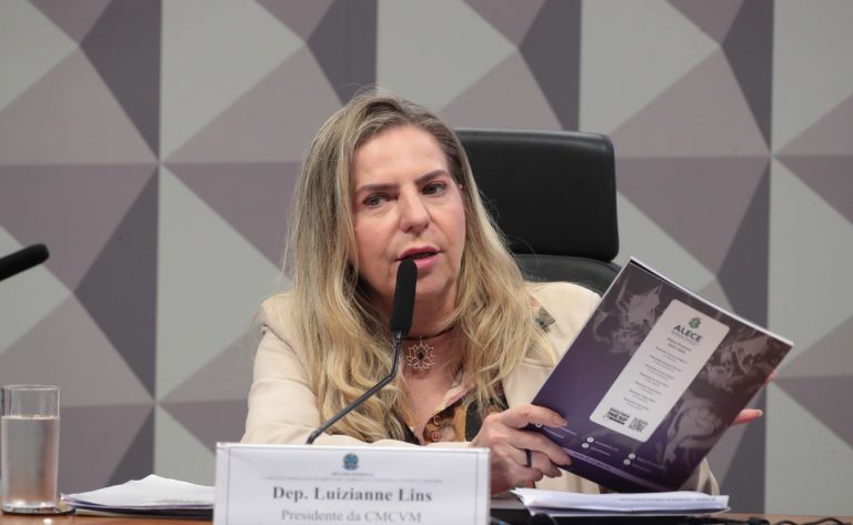 Debatedoras defendem políticas integradas para reduzir dependência econômica e violência contra mulheres – Notícias