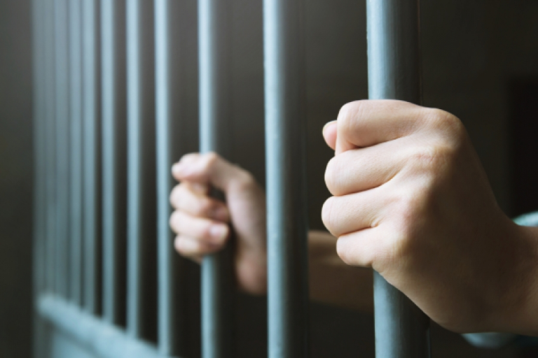 Homem é preso com cerca de 2 mil comprimidos de droga sintética após fuga em Jaraguá do Sul