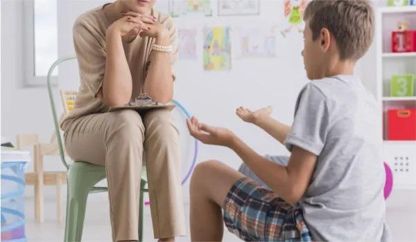 Vereadores aprovam Moção de Apelo pelo cumprimento de lei sobre psicologia e serviço social nas escolas