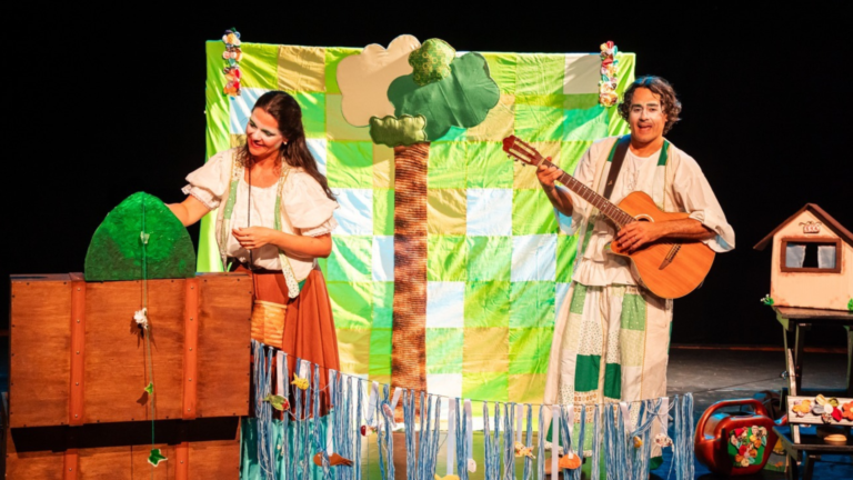 PROJETO CIRCULAÇÃO CAFUNÉ HISTÓRIAS CHEGA AOS CEIs DE CORUPÁ COM APRESENTAÇÕES GRATUITAS DE CONTAÇÃO DE HISTÓRIAS