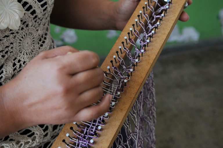 Nova lei incentiva a atividade das mulheres artesãs – Notícias