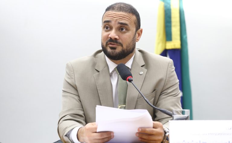 Comissão de Segurança Pública aprova auxílio para familiares de policial morto em serviço – Notícias