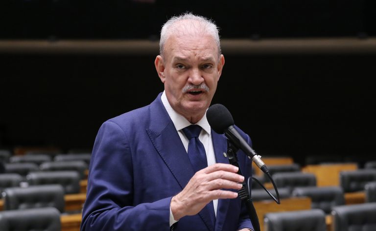 Comissão aprova punição para quem tentar interditar idosos de forma abusiva ou fraudulenta – Notícias