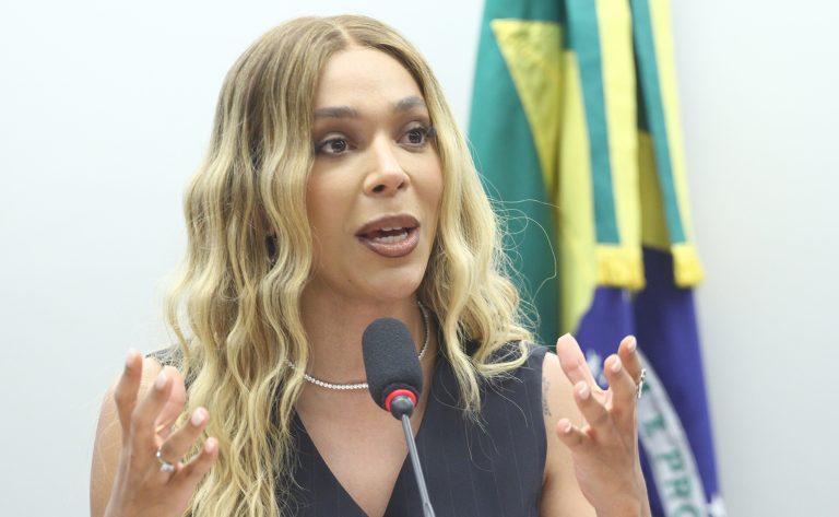Comissão aprova incentivos para contratação de pessoas negras na cultura – Notícias