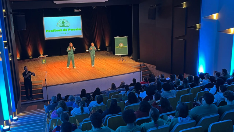 Educação promove III Festival de Poesia da Rede Municipal