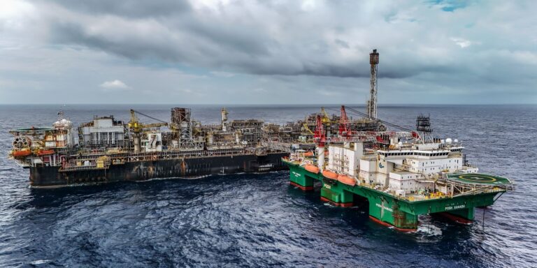 Imposto de 12% sobre exportação de petróleo é estendido por 60 dias