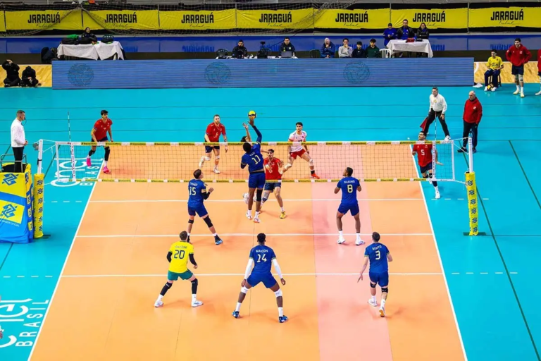 Seleção Brasileira vence amistoso contra o Chile e faz a festa na Arena Jaraguá