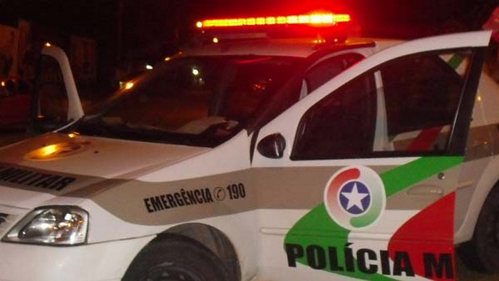 Pitbulls invadem residência, atacam cadela e desentendimento entre vizinhos termina em ocorrência policial em Jaraguá do Sul