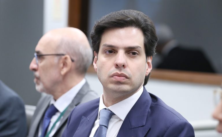 Comissão aprova inclusão de imagem em notificação de multa de trânsito – Notícias
