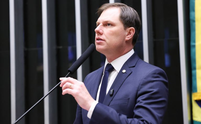 Comissão de Constituição e Justiça aprova data para conscientização sobre a síndrome de Alagille – Notícias