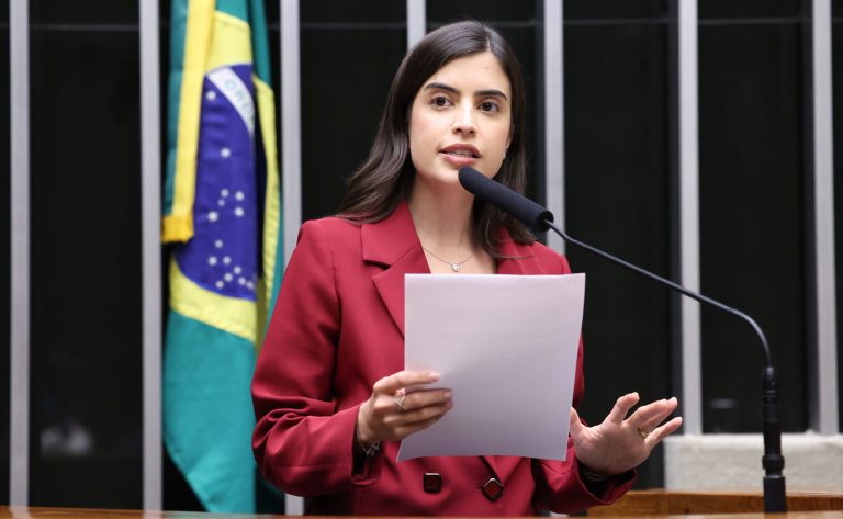 Comissão aprova diretrizes para atendimento no SUS de mulheres na menopausa – Notícias