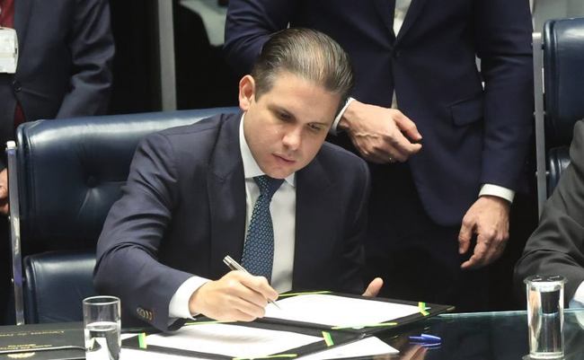 Motta: Somos um país que valoriza o trabalho sem esquecer o trabalhador